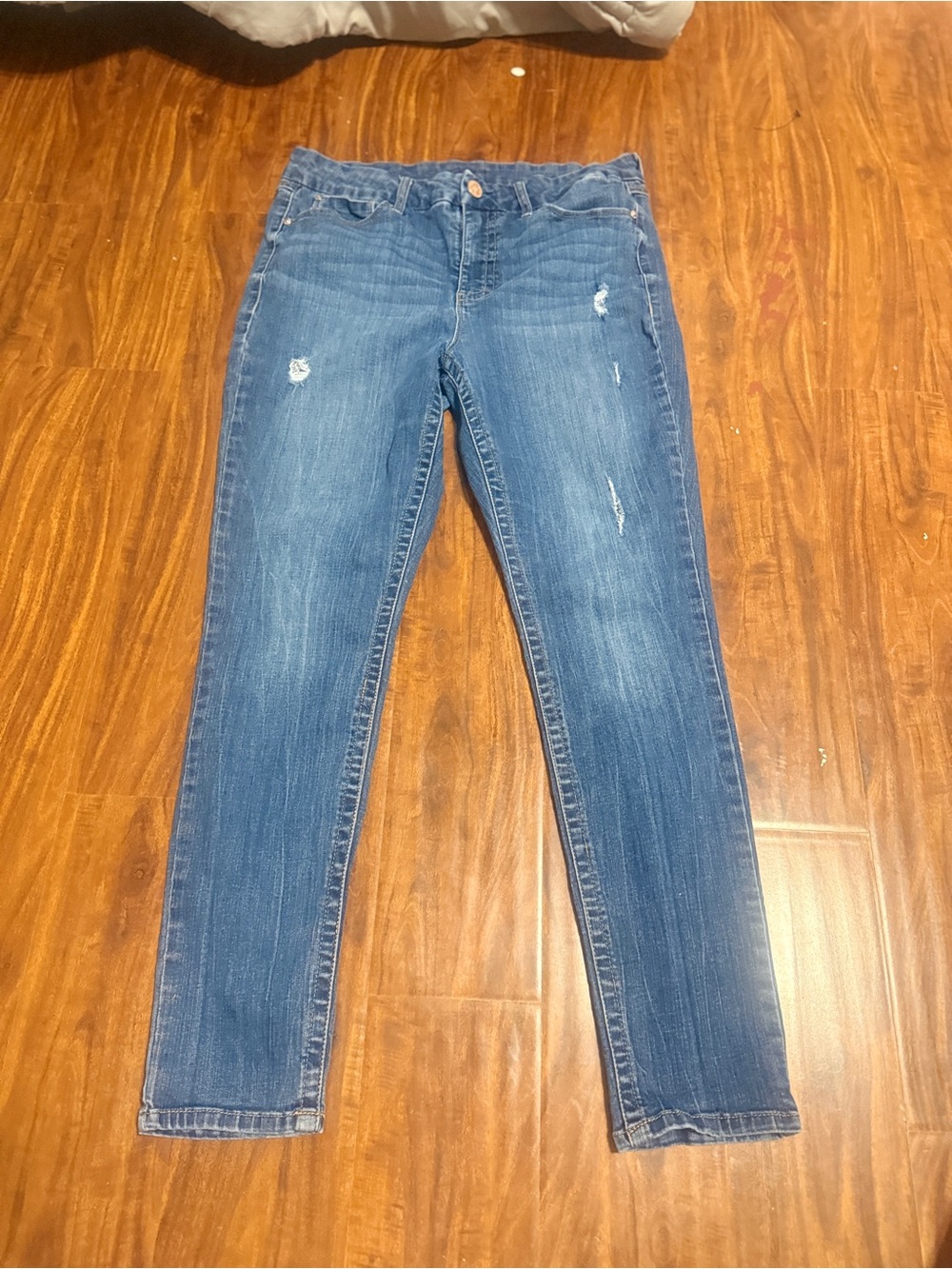 Women's Blue Distressed Skinny Jeans